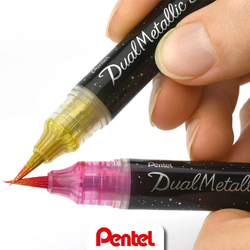 Pentel Dual Metallic Brush Fixka s hybridným atramentom 